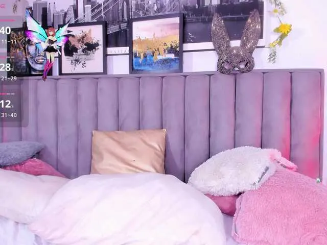 Live sex webcam photo for MandyWester #291970653