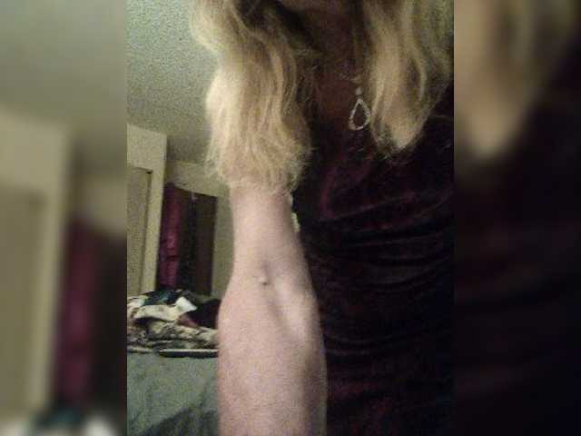 Live sex webcam photo for Maneater5 #276463757