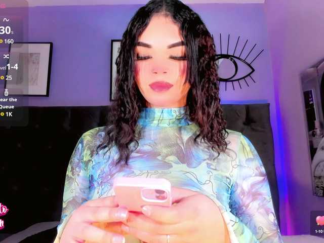 Live sex webcam photo for ManellykSparklee #291340174