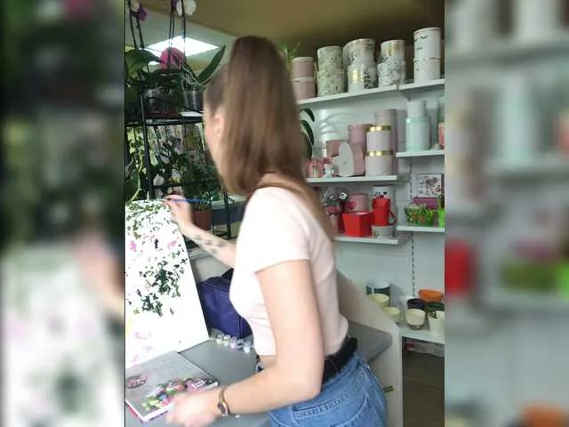 Live sex webcam photo for Mantika1 #273199775