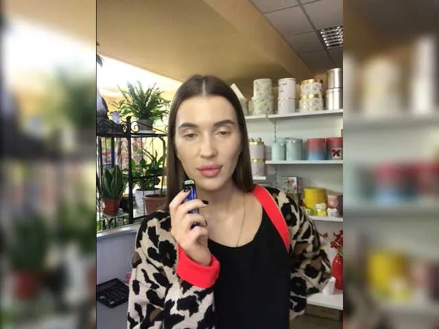 Live sex webcam photo for Mantika1 #273749466