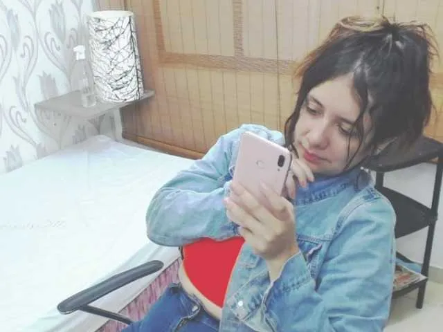 Live sex webcam photo for ManuelaPico #273659884