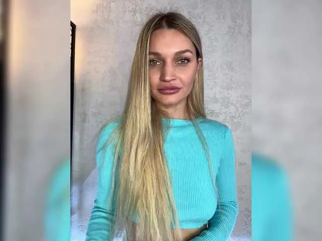 Live sex webcam photo for Manymoney1 #290924802