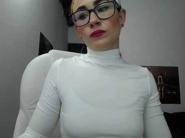 Live sex webcam photo for Mar-Hall #273699368