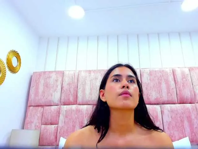 Live sex webcam photo for MaraDexter #272593650