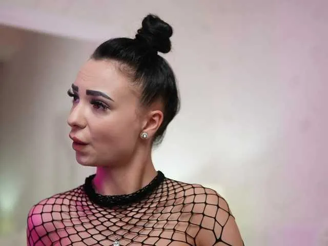 Live sex webcam photo for MaraJolie #291123038