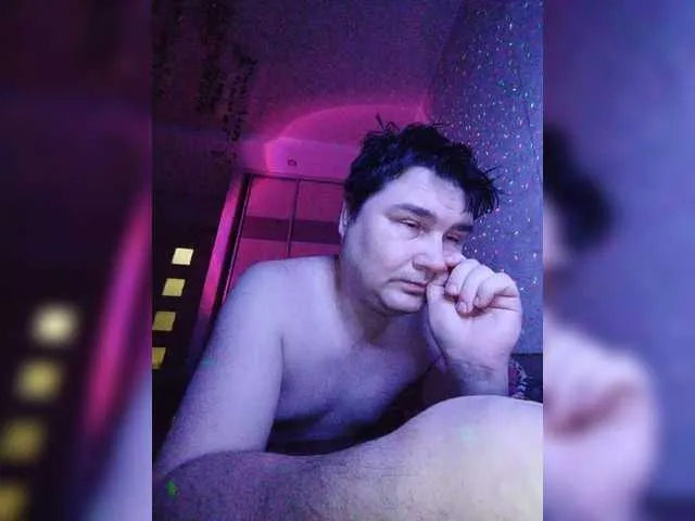 Live sex webcam photo for Marat-Arbat #292270188