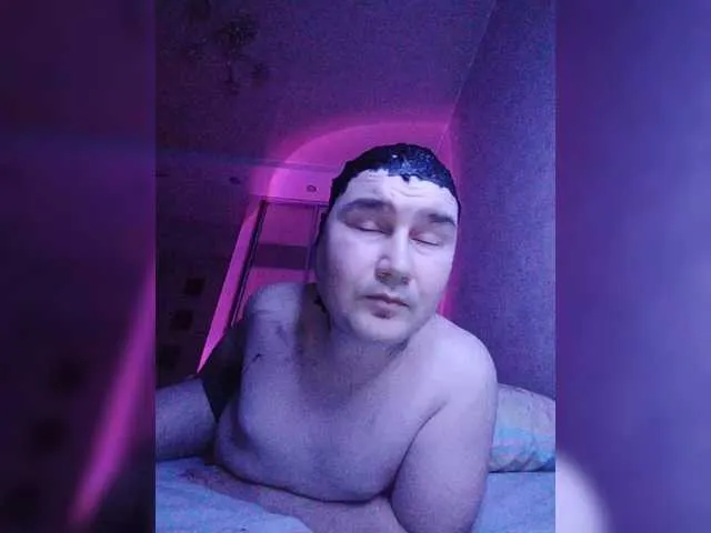Live sex webcam photo for Marat-Arbat #293373173