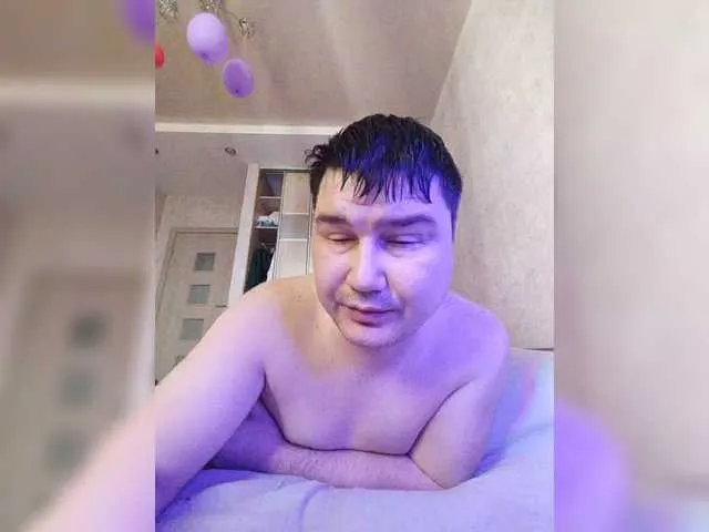Live sex webcam photo for Marat-Arbat #293579364