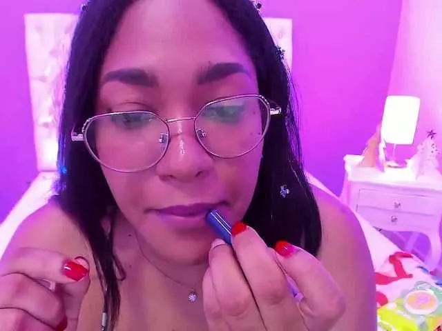 Live sex webcam photo for MarceAdam #271817945