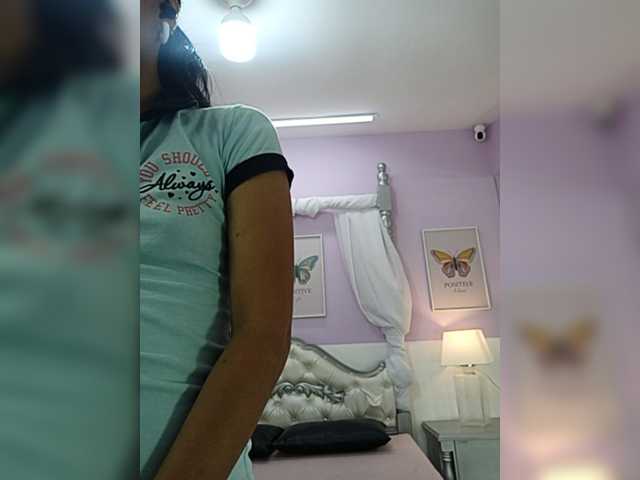 Live sex webcam photo for MarcelineSaenz #275966048