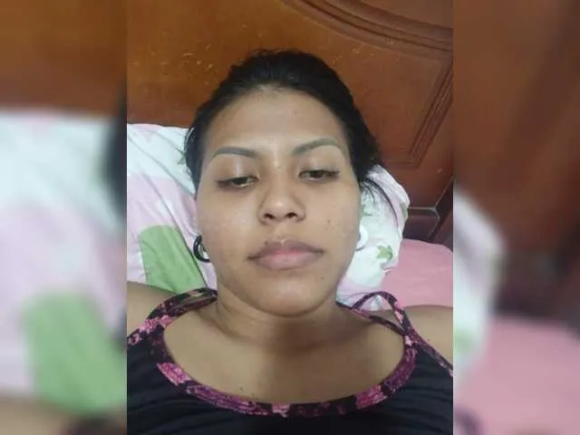 Live sex webcam photo for MarcelineSaenz #275993724