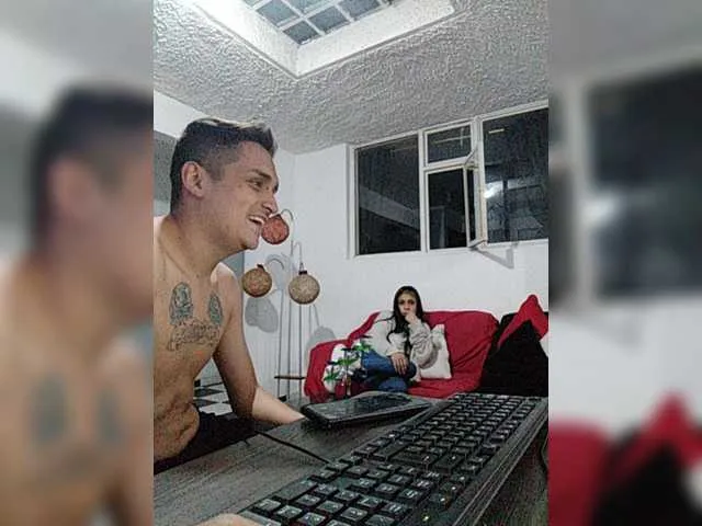 Live sex webcam photo for MarceloyMeli #271972564