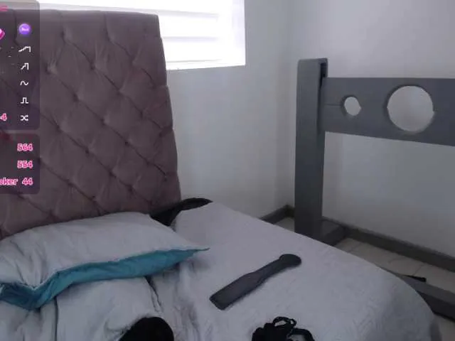 Live sex webcam photo for MarcyBunnY #290250193