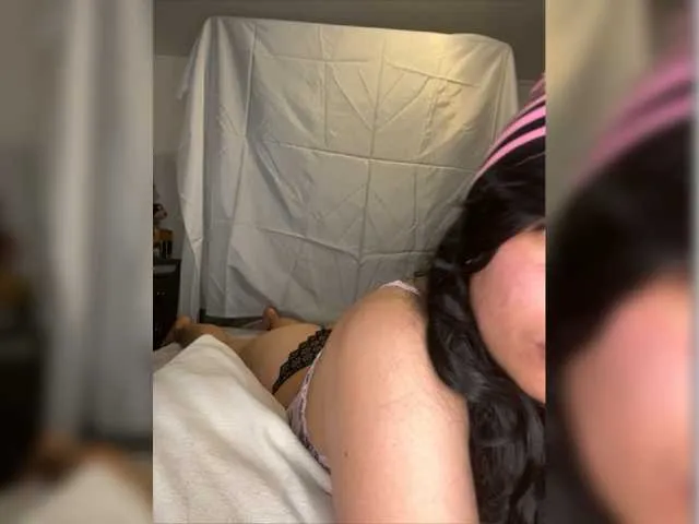 Live sex webcam photo for Marfox97 #277481281