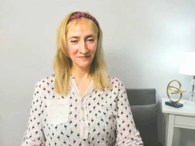 Live sex webcam photo for MargaretCherry #290529295