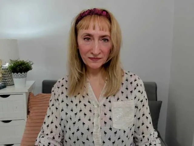 Live sex webcam photo for MargaretCherry #290641823