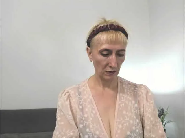 Live sex webcam photo for MargaretCherry #291615329