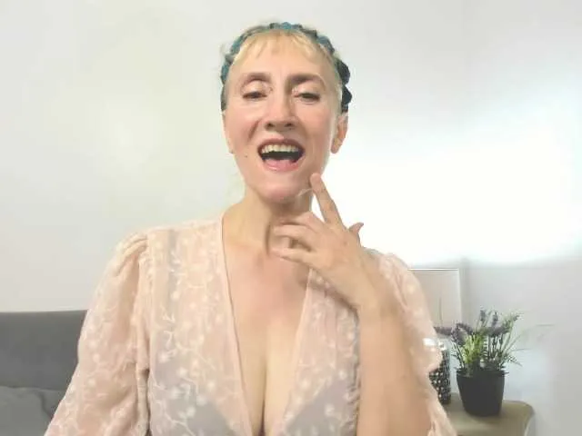 Live sex webcam photo for MargaretCherry #292048457