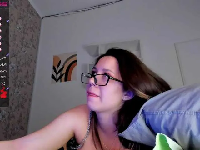 Live sex webcam photo for MargaretLee #273346042