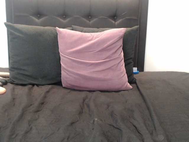 Live sex webcam photo for Margaretmilff #275773067