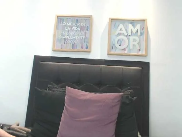 Live sex webcam photo for Margaretmilff #276034433