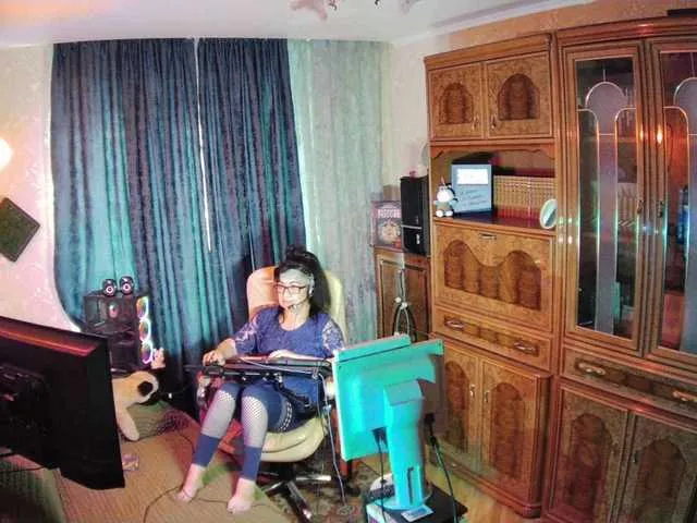 Live sex webcam photo for Margarita33 #291972395