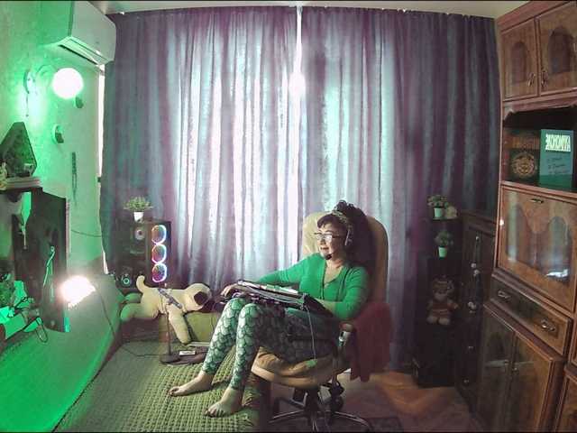 Live sex webcam photo for Margarita33 #292149498