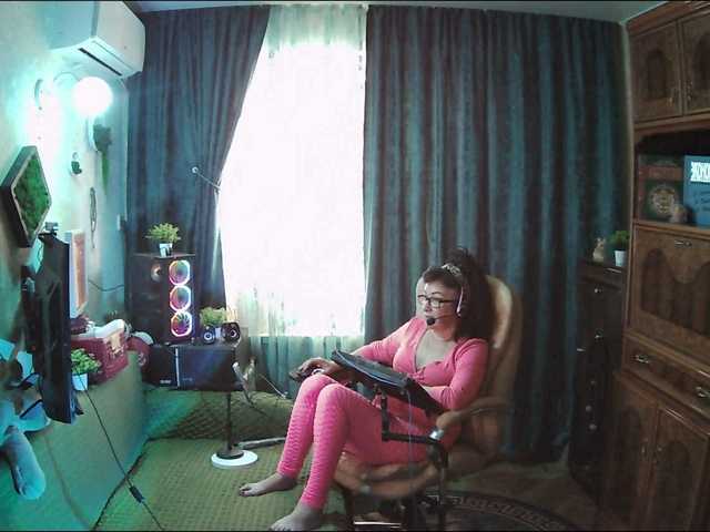 Live sex webcam photo for Margarita33 #292306207