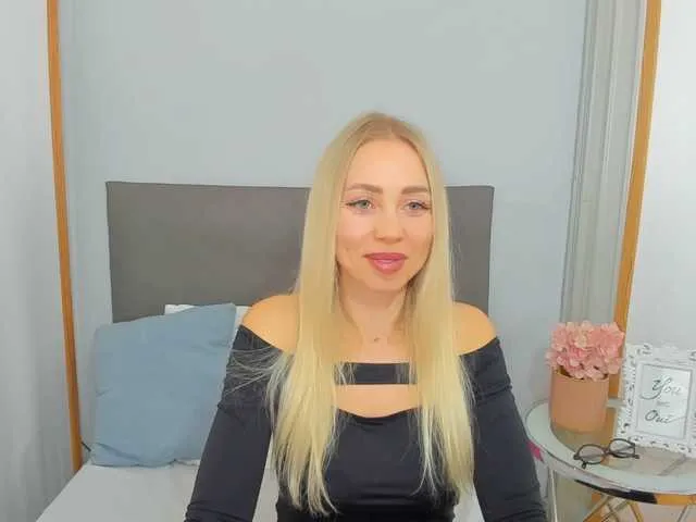 Live sex webcam photo for MargaritaModel #290862845