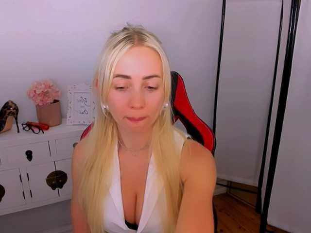 Live sex webcam photo for MargaritaModel #291280179