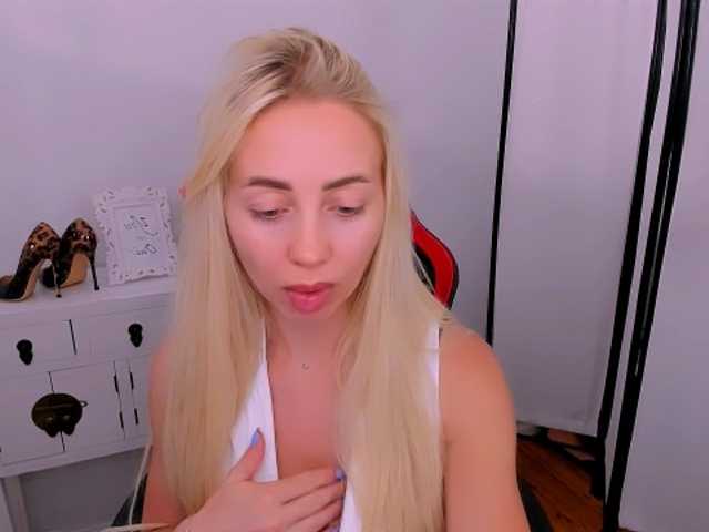 Live sex webcam photo for MargaritaModel #291324819