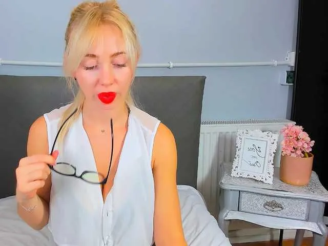 Live sex webcam photo for MargaritaModel #292096899