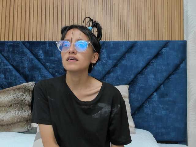 Live sex webcam photo for Margelasander #290470953