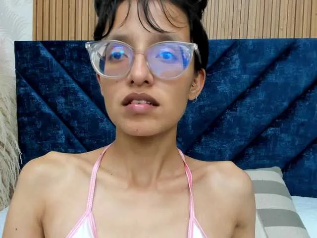 Live sex webcam photo for Margelasander #290934897