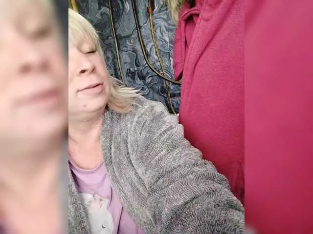 Live sex webcam photo for Margo6 #291324044