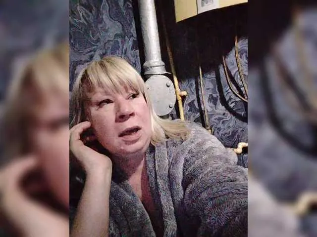 Live sex webcam photo for Margo6 #291407385