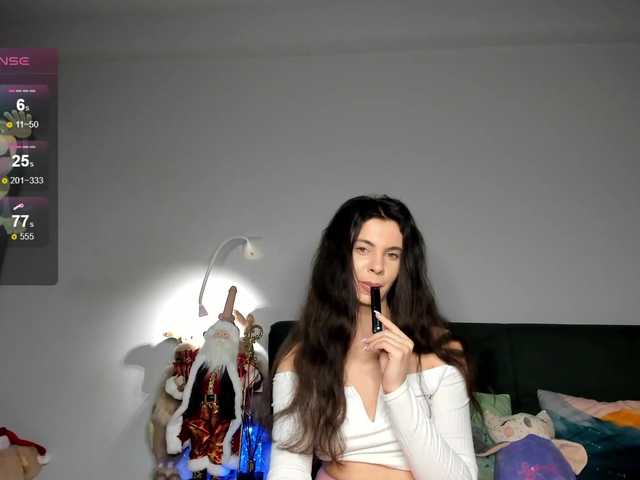 Live sex webcam photo for MargoHot7 #276999791