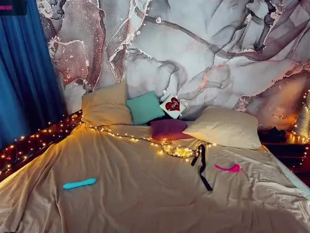 Live sex webcam photo for MargoLarson #271859305