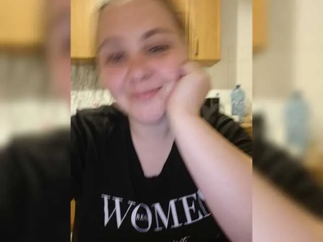 Live sex webcam photo for Margonice #273617942