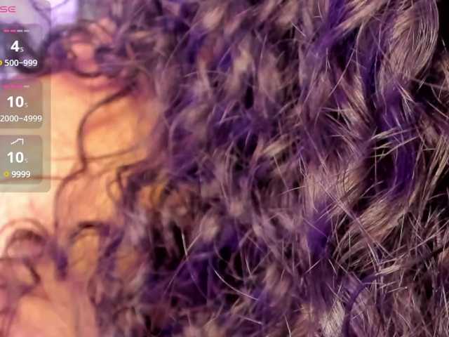 Live sex webcam photo for Margot- #290564262