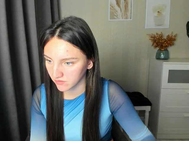 Live sex webcam photo for Margot20 #276545624