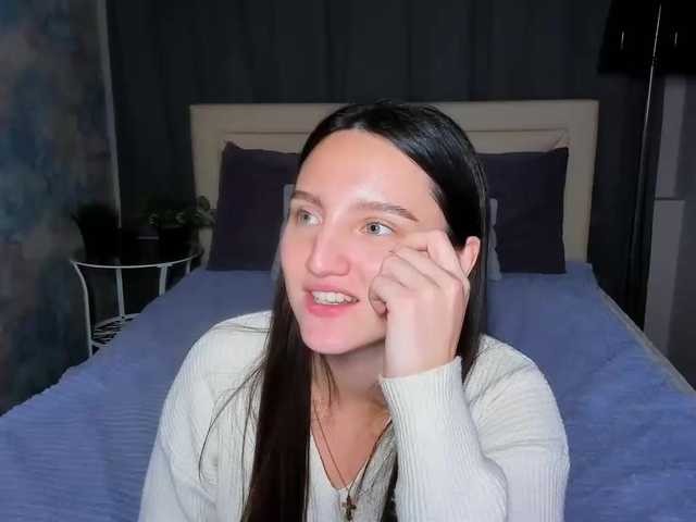 Live sex webcam photo for Margot20 #276568392