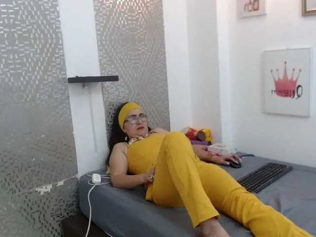 Live sex webcam photo for MargothClain #276567349