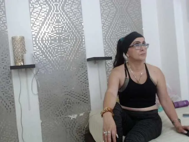 Live sex webcam photo for MargothClain #276574718