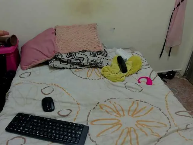Live sex webcam photo for MargothClain #277151015