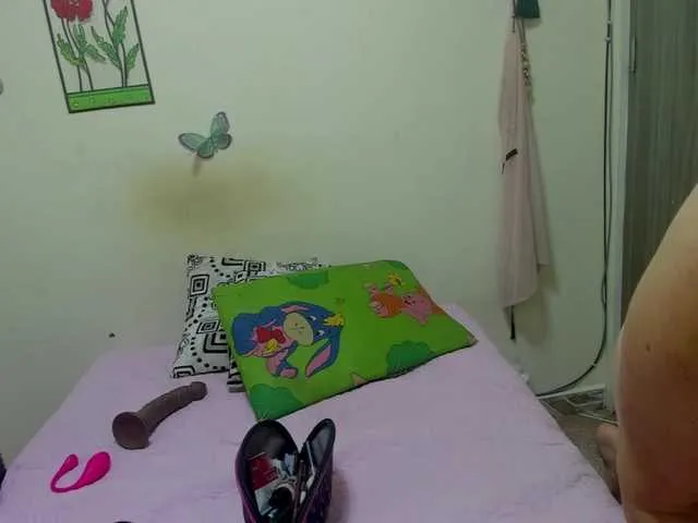 Live sex webcam photo for MargothClain #277317929