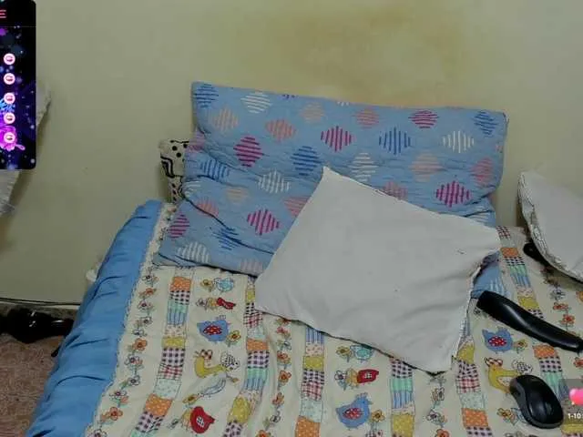 Live sex webcam photo for MargothClain #277877207