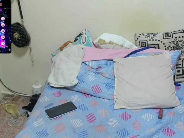 Live sex webcam photo for MargothClain #278111487