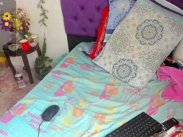 Live sex webcam photo for MargothClain #291279928